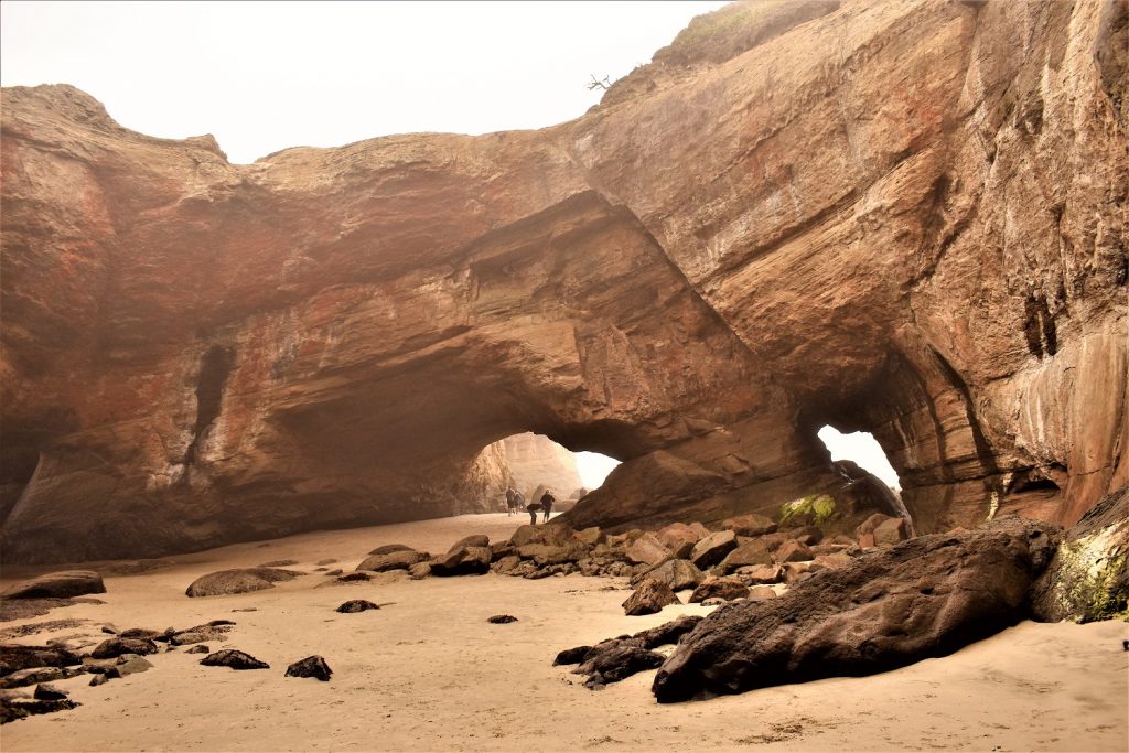 Devil's Punchbowl Oregon