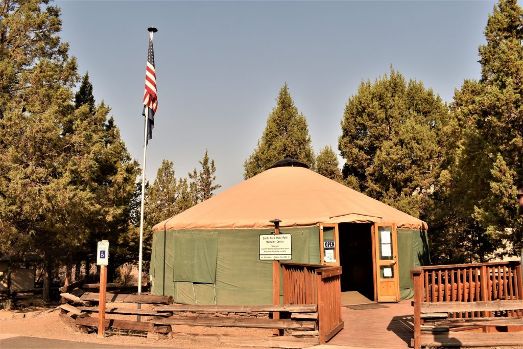 Welcome Center Smith Rock State Park