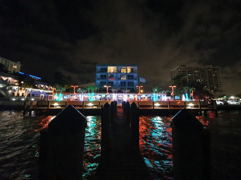 Shuckers Waterfront Bar & Grill